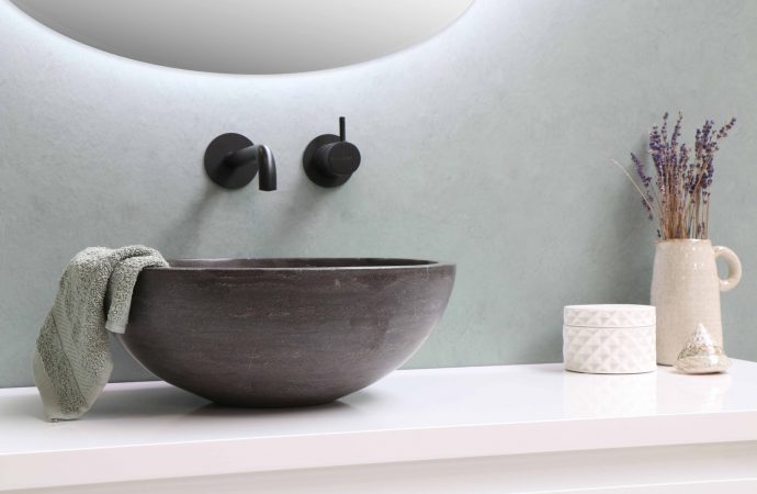 How to give your bathroom a classic look?