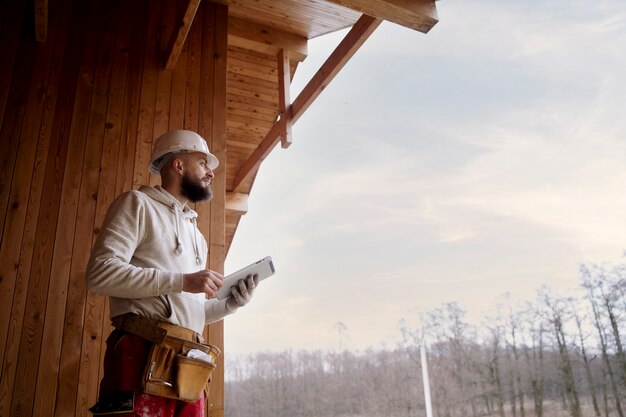 Exploring the importance of custom craftsmanship in pole barn construction